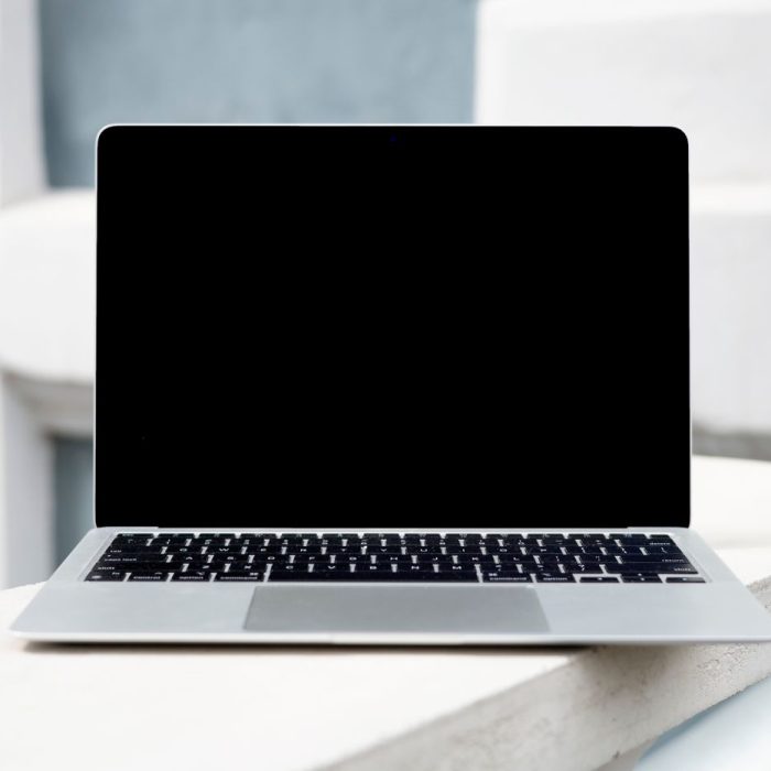İş Dizüstü 15.6" — Core i7 / 32 GB / 1 TB SSD