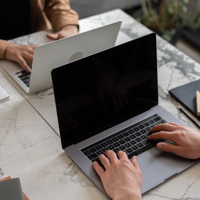 Ultrabook 14" — Core i5 / 16 GB / 512 GB SSD